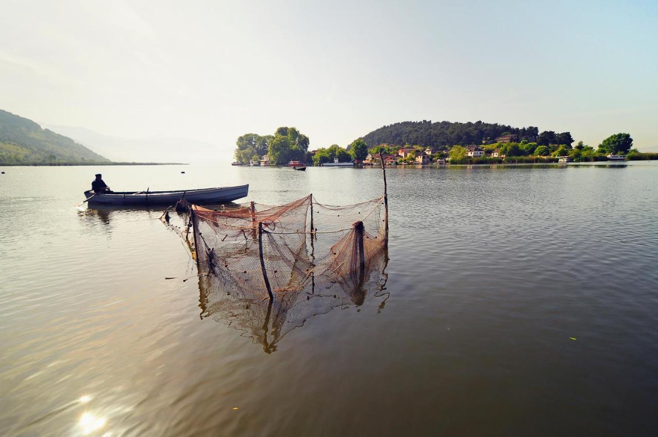 Little Island Resort Nisos Ioanninon Esterno foto